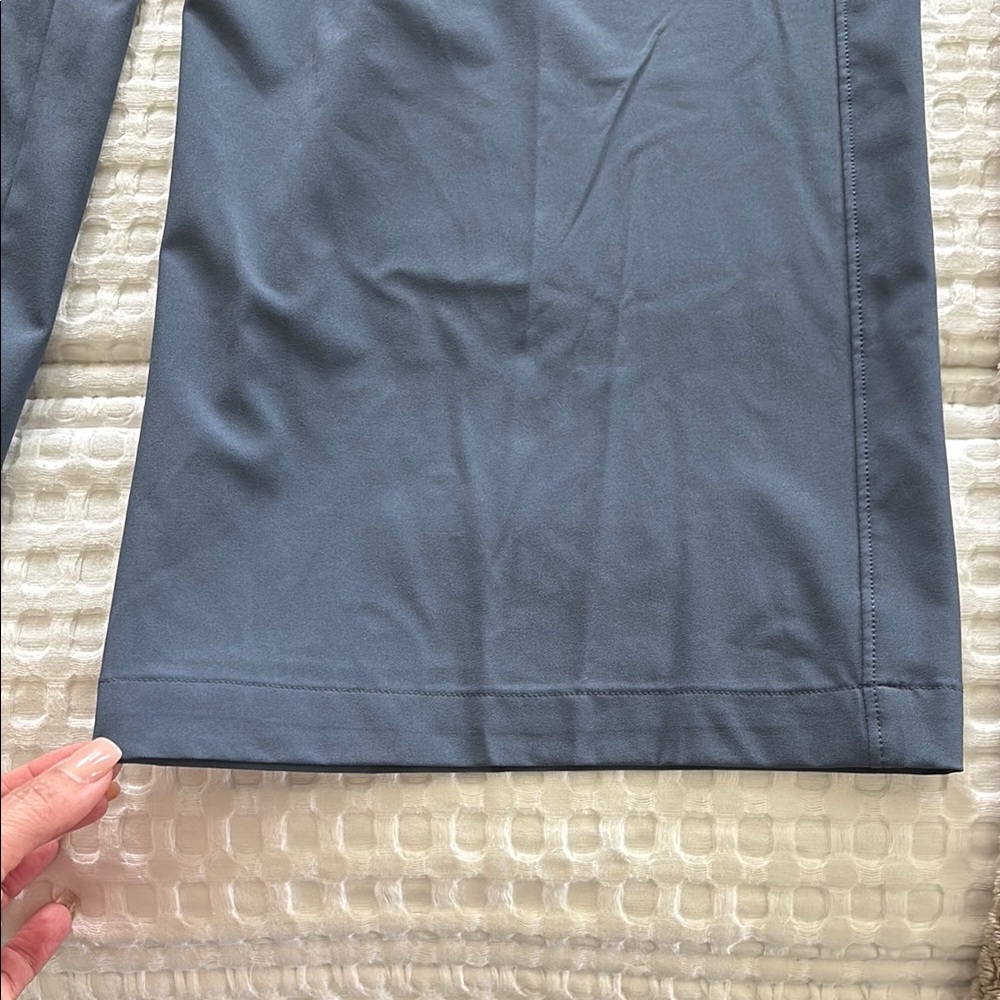 Calla Gray Activewear Pants - Picture 3 of 4